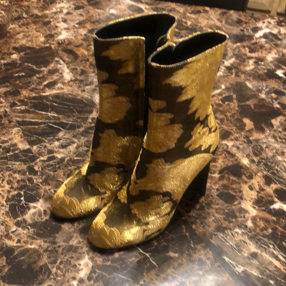 Louis Vuitton night blue ankle boots size 7